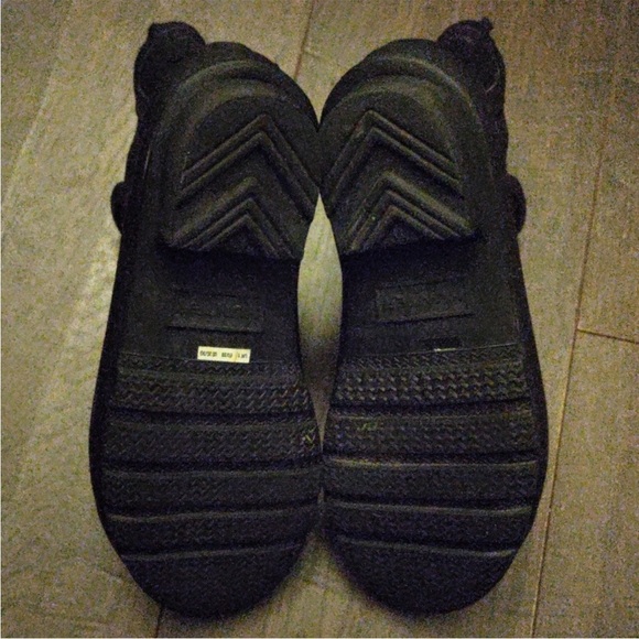 Hunter Black Short Kids Rain Boots - Picture 5 of 7